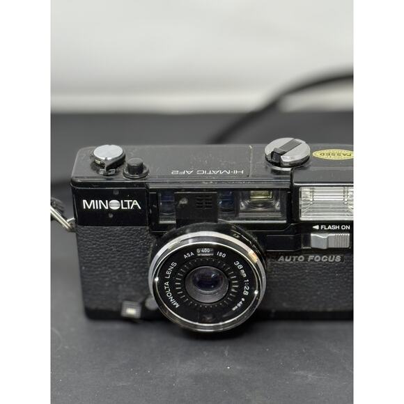 Minolta Hi-Matic AF2-M 38mm f/2.8 Point & Shoot 35 mm Film Camera - Picture 2 of 6